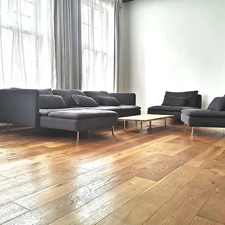 Greendoor Apartment